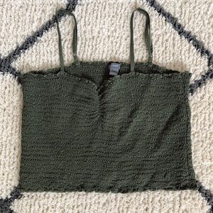 Crop tank only worn once!